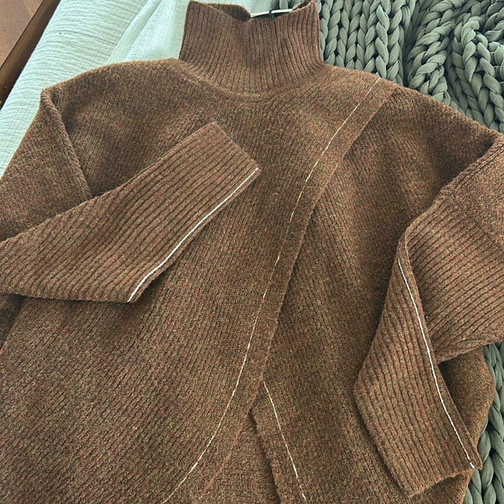Super soft Brown layering sweater!